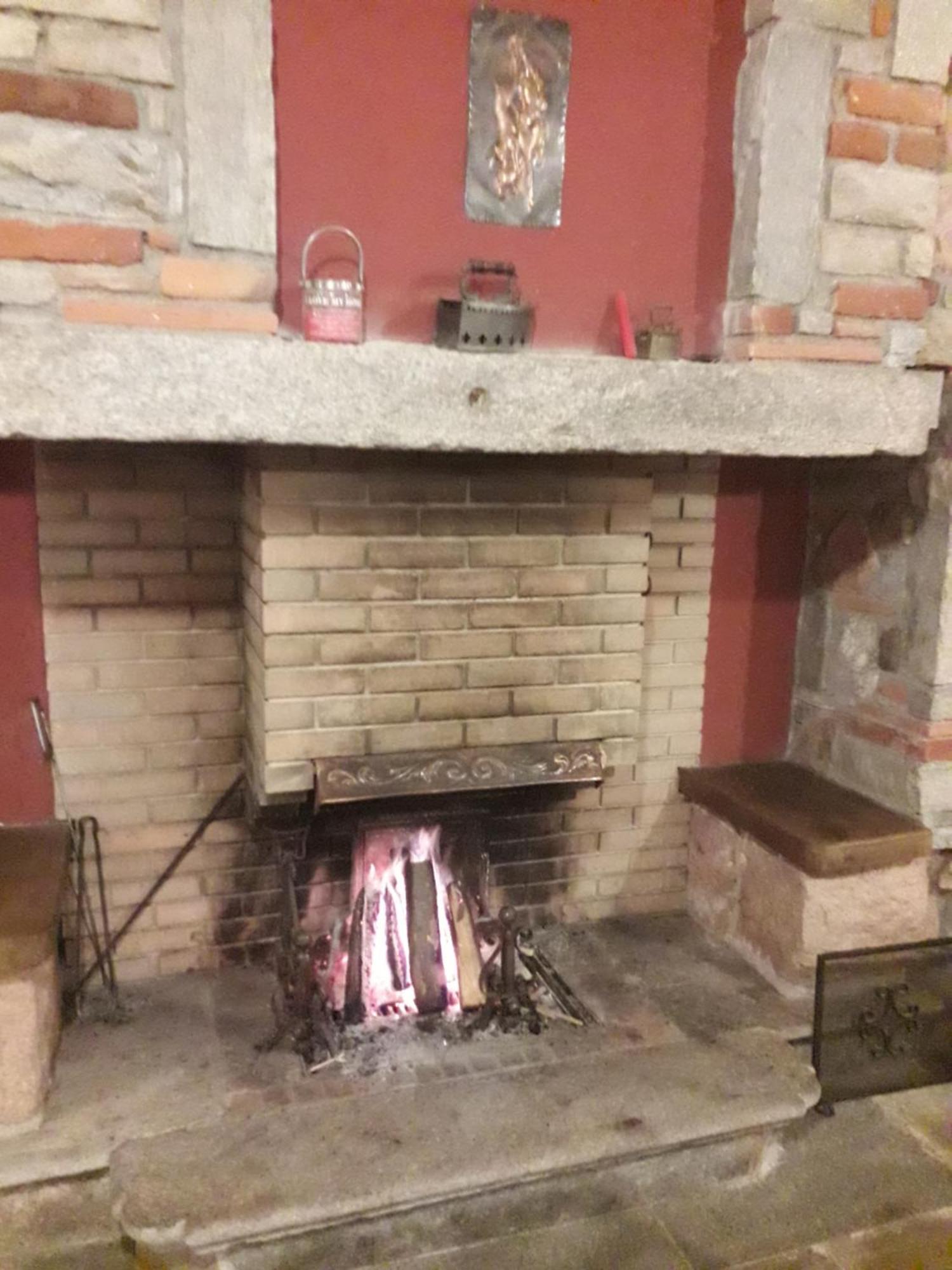 Agriturismo Il Balcone sulla Valle Bedero Valcuvia Esterno foto
