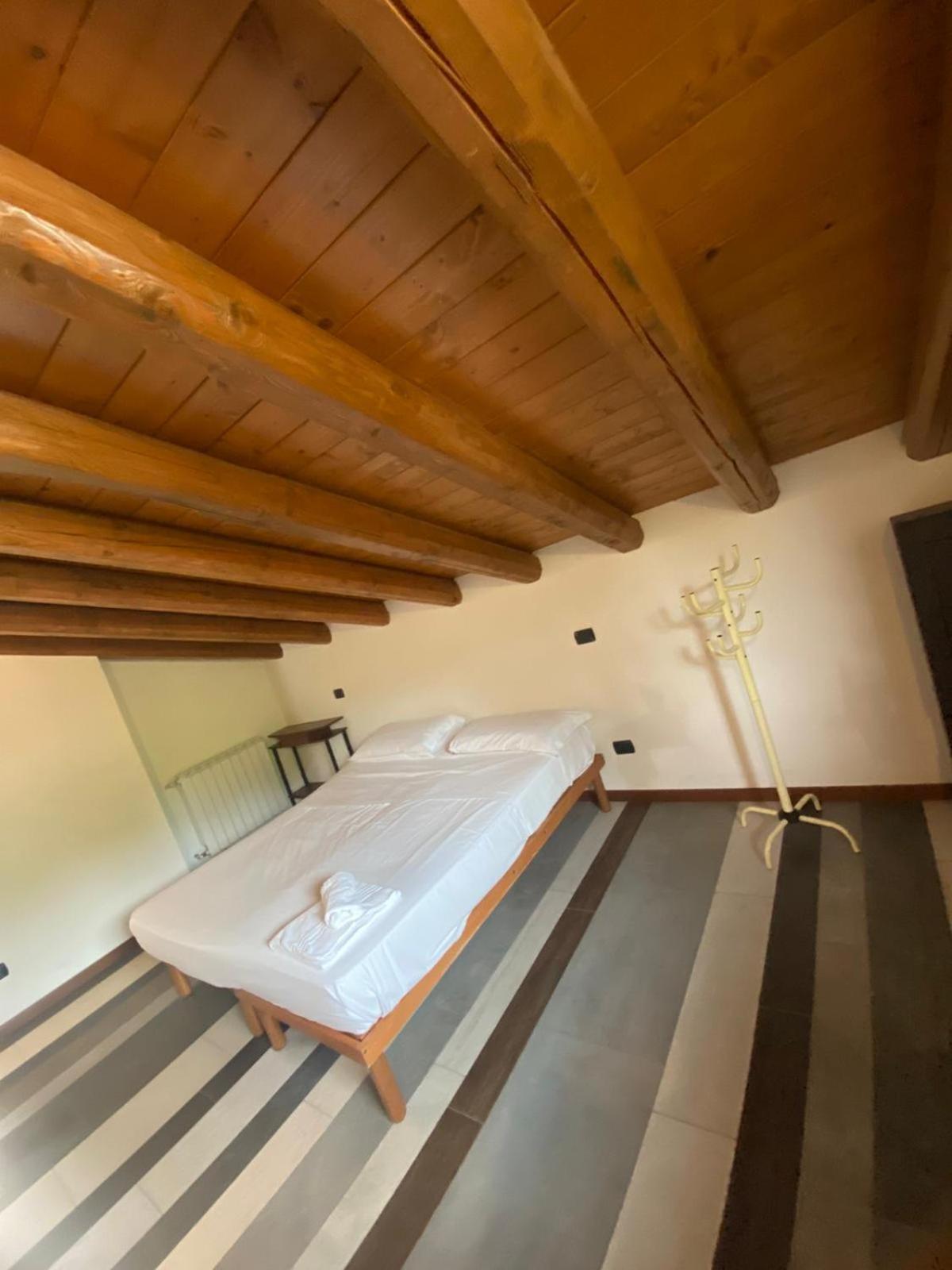 Agriturismo Il Balcone sulla Valle Bedero Valcuvia Esterno foto